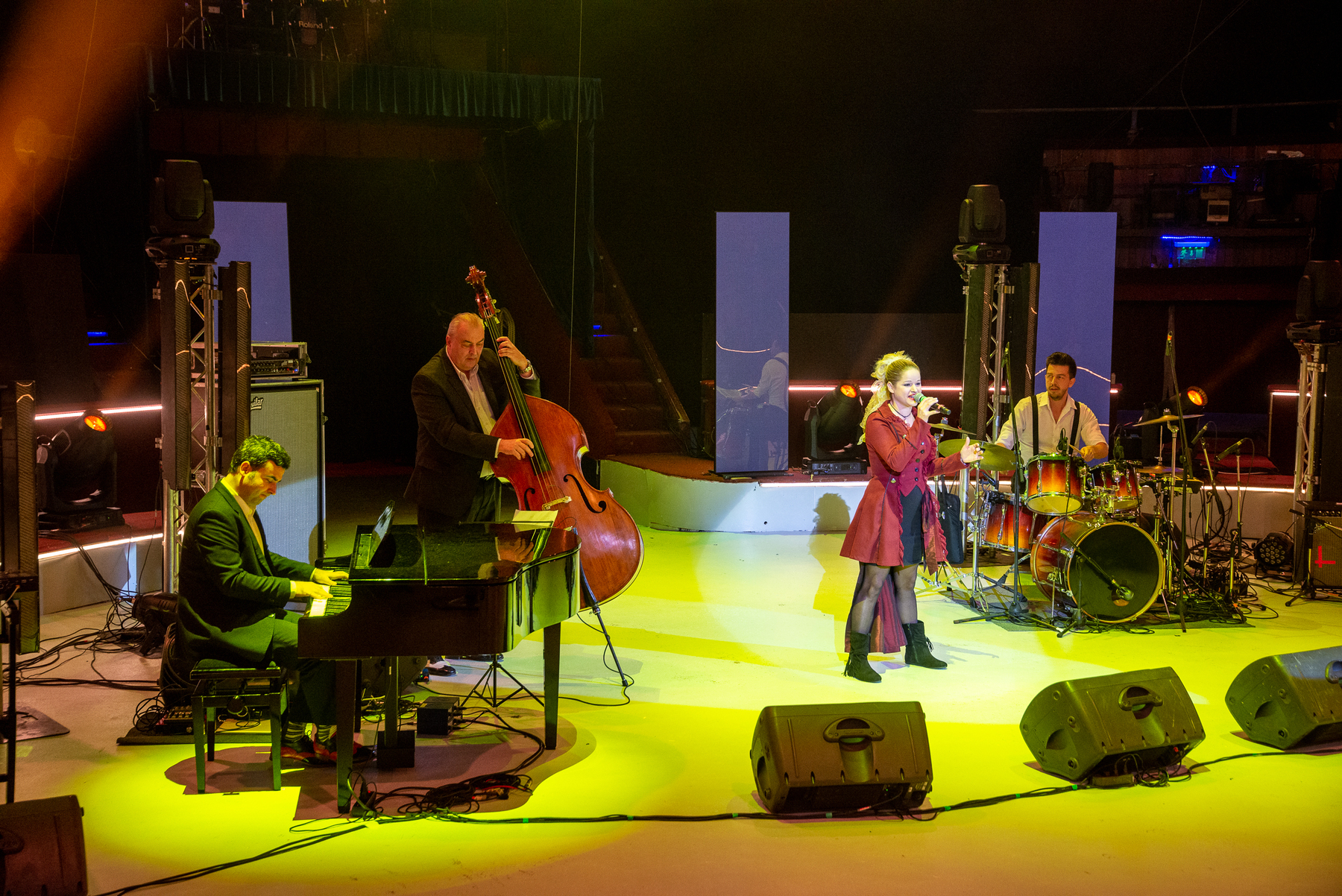 6e484058-2d6e-4ef3-95eb-99618bd54597